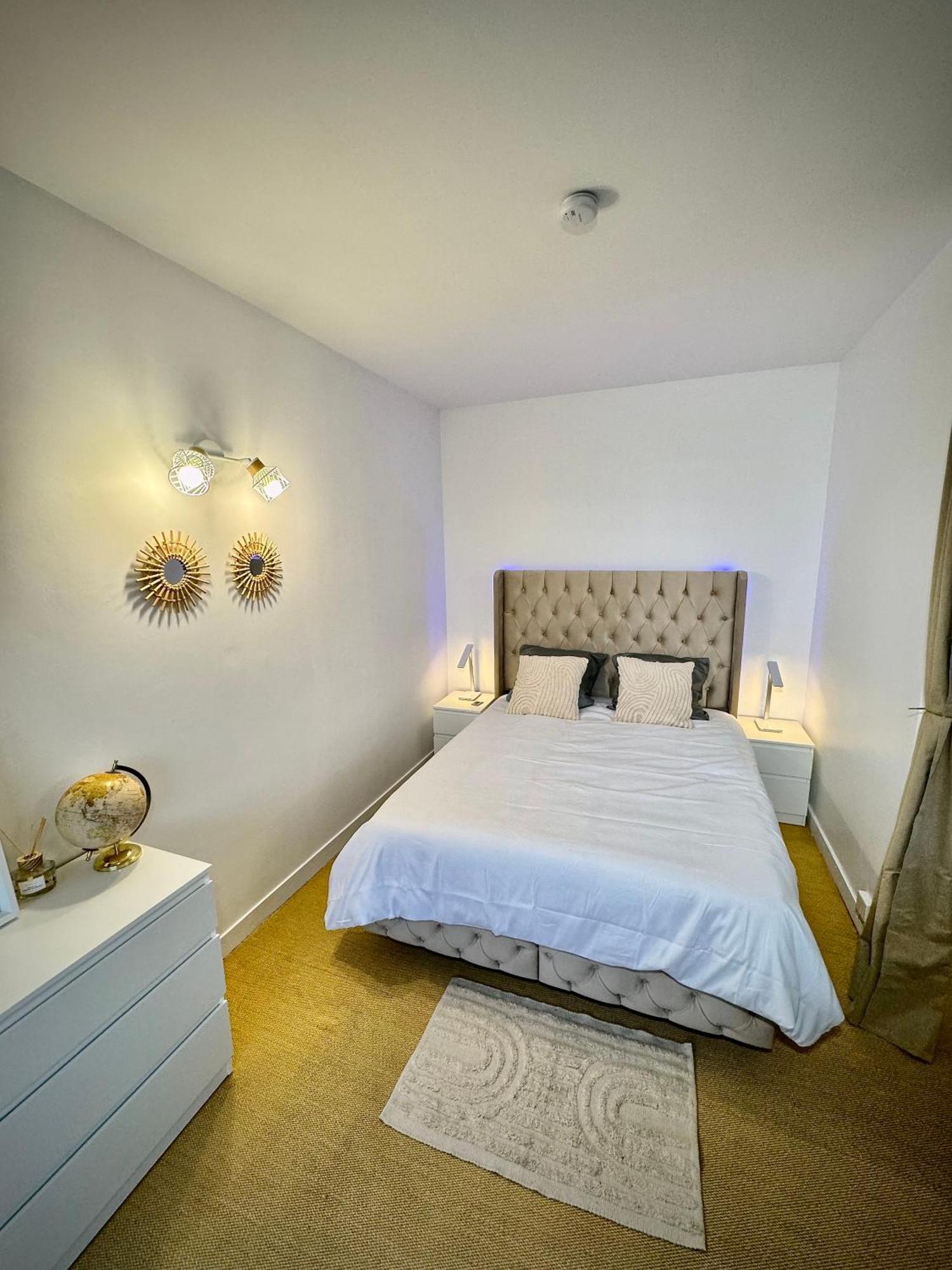 Appartement Avec Piscine Párizs Kültér fotó
